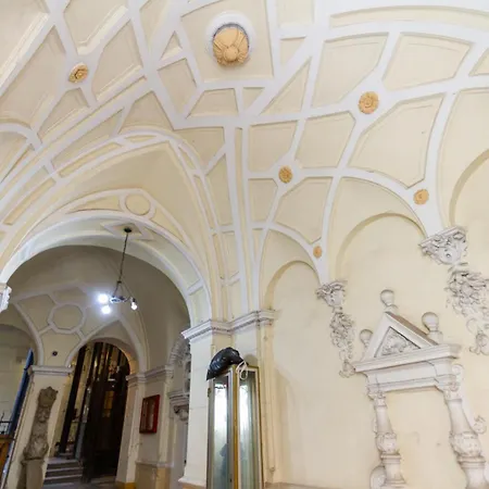 Elisabeth Nest W 2br And Ac By Nw Apartman *