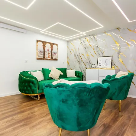 Elisabeth Nest W 2br And Ac By Nw Budapest