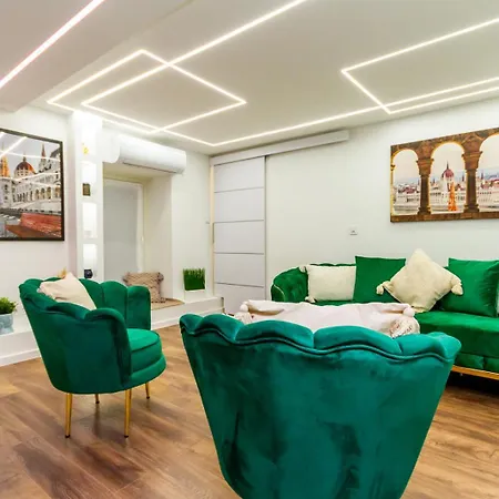 Elisabeth Nest W 2br And Ac By Nw Apartman *